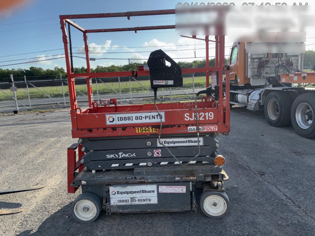 2021 SKYJACK SJ3219
