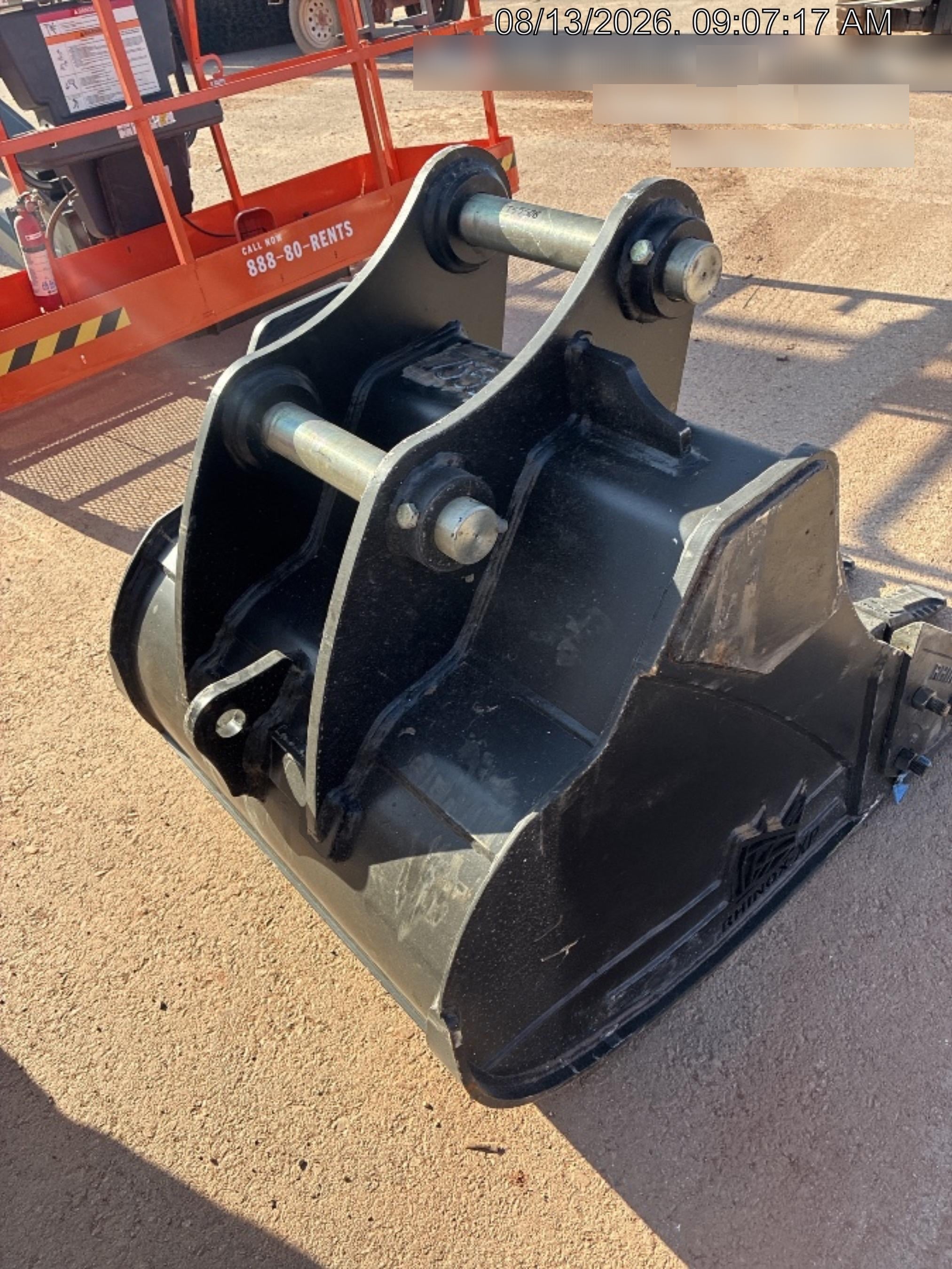 2026 RHINOX 36" Tooth Bucket - Rhinox