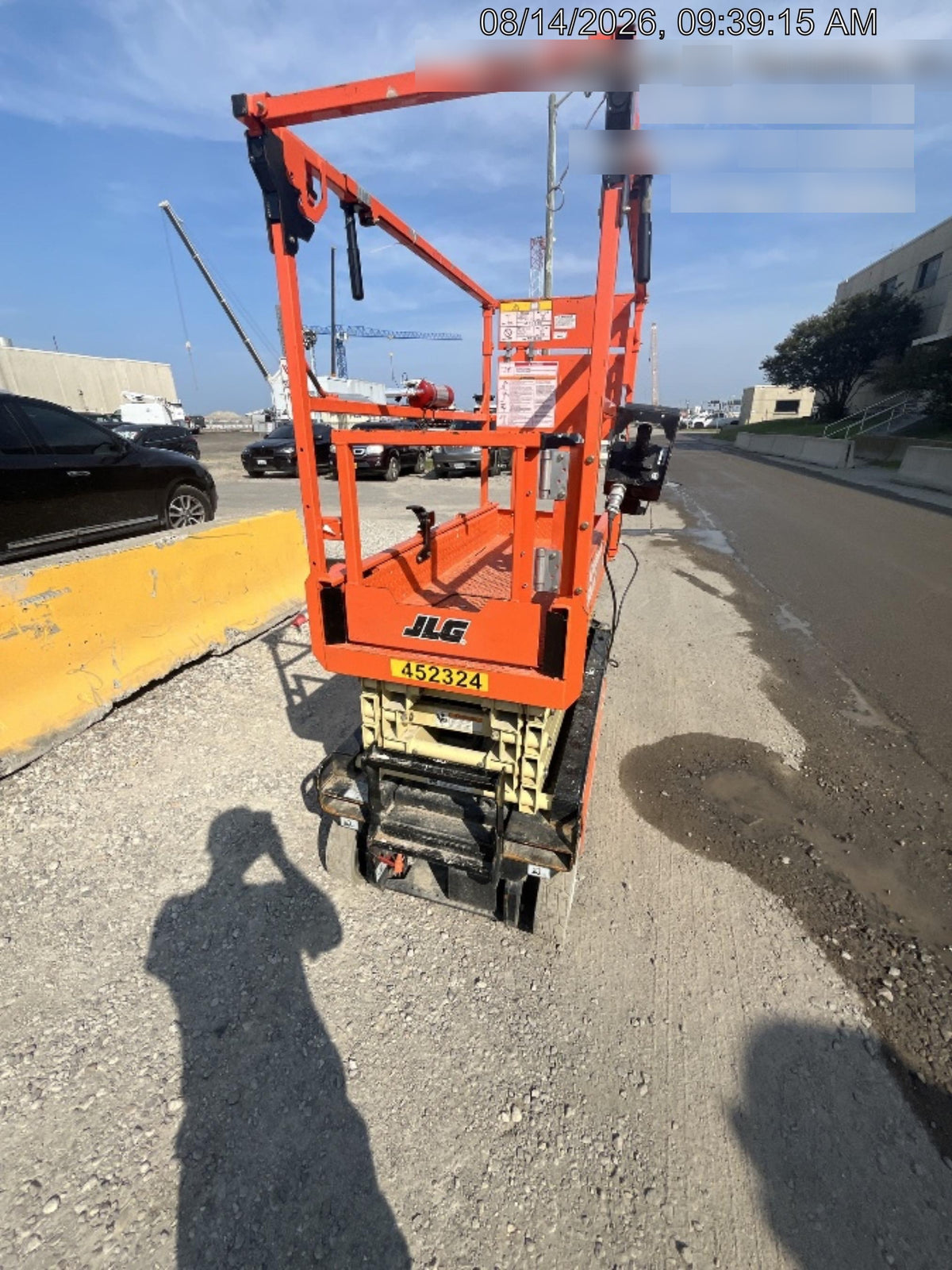 2024 JLG ES1932