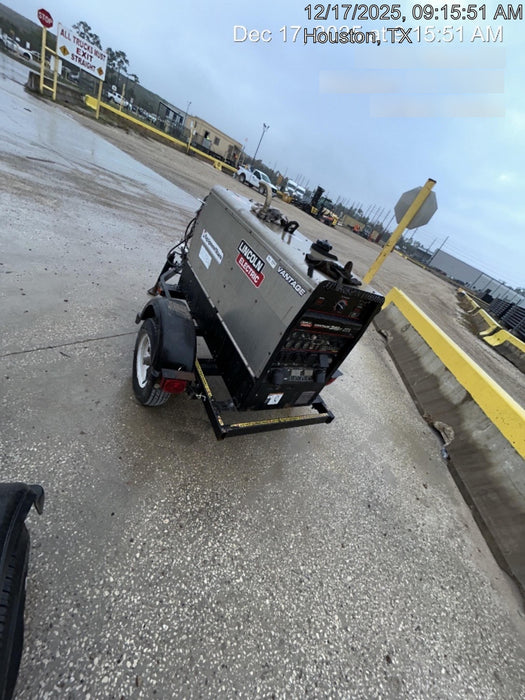 2019 Lincoln Electric Vantage 322 Welder Ready-Pak 3, Two wheel trailer, Fender and Light kit, Cable Rack