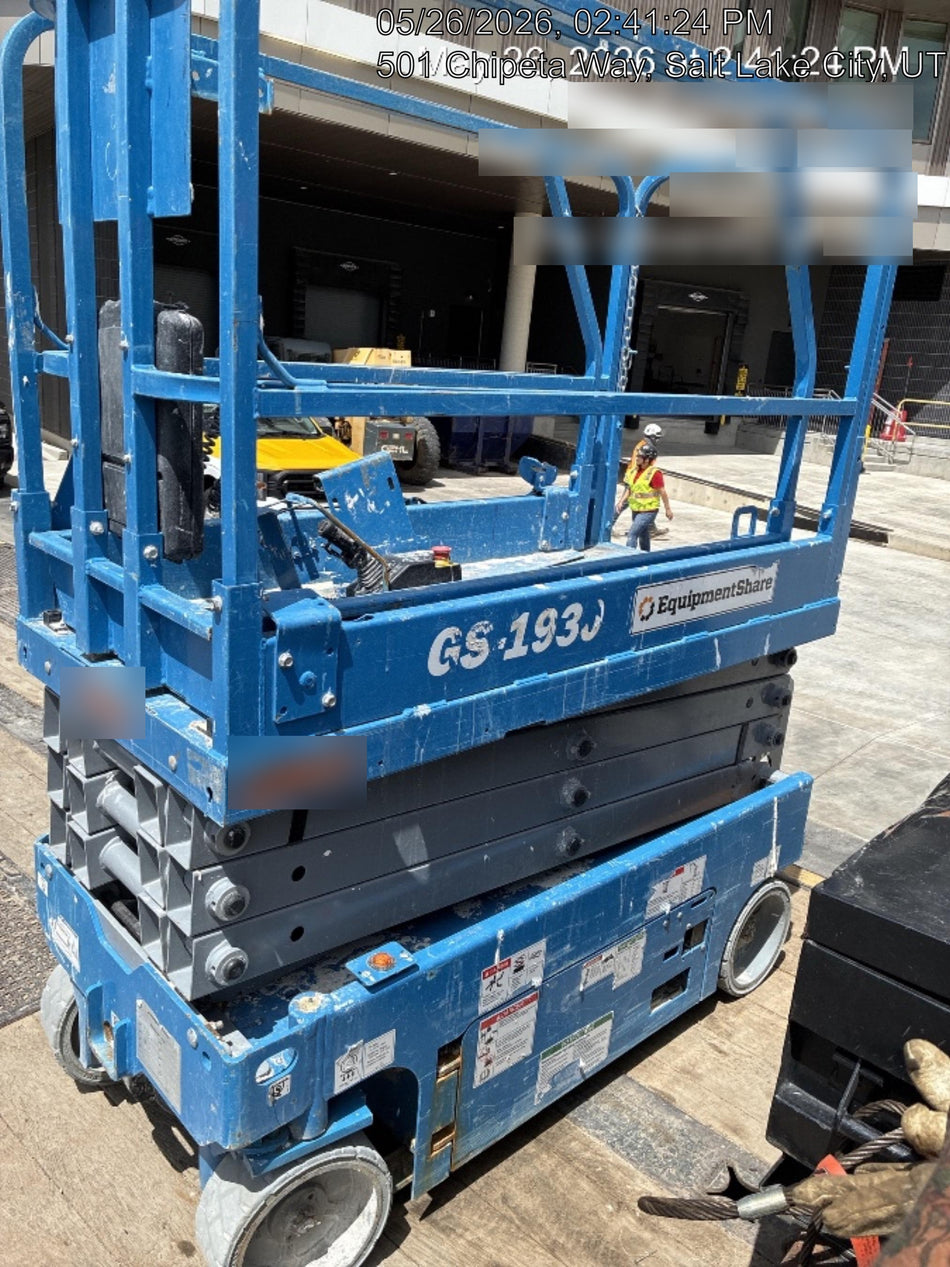 2019 Genie GS-1930 Fixed rails with chain Entry