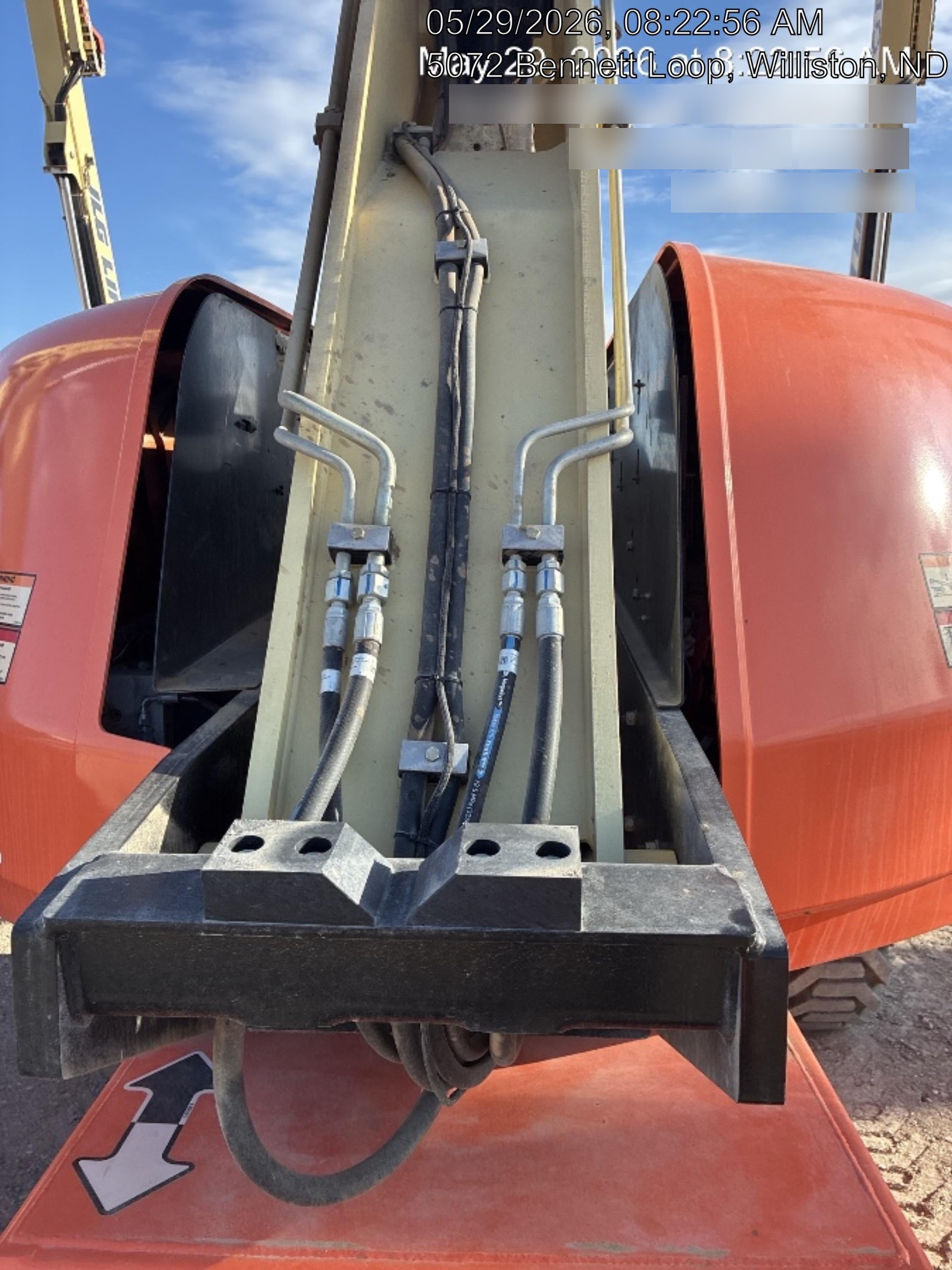 2022 JLG 660SJ