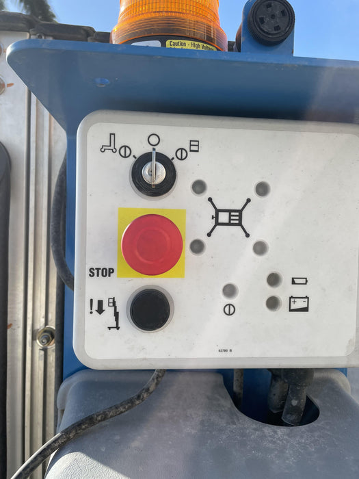 2021 GENIE AWP-30S DC