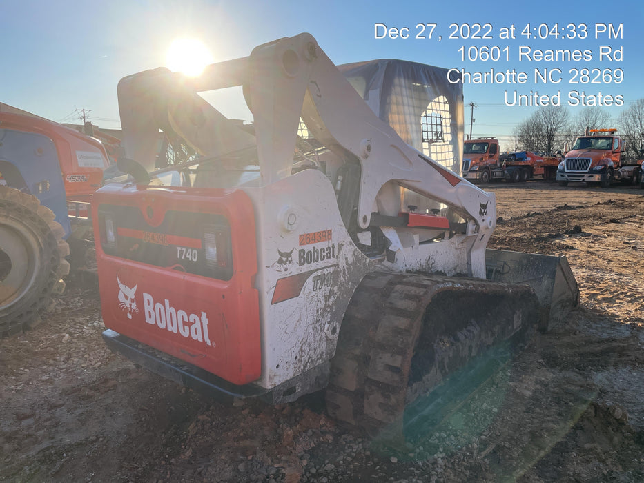 2022 BOBCAT T740