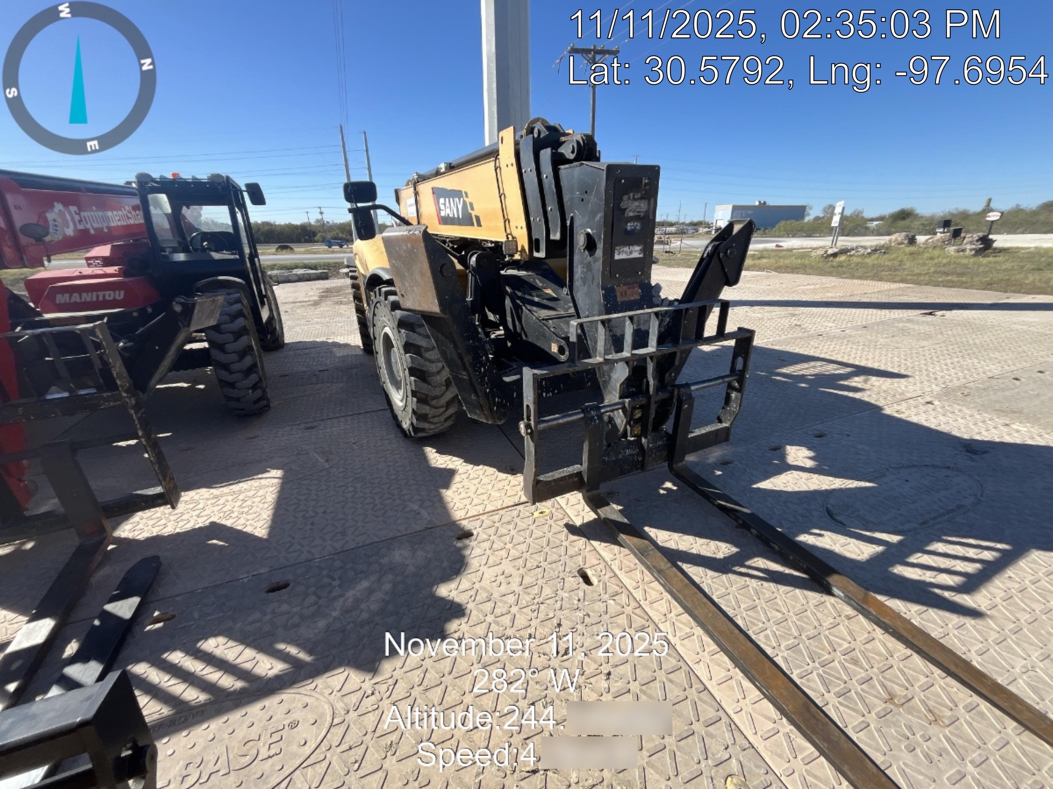 2022 SANY STH1056