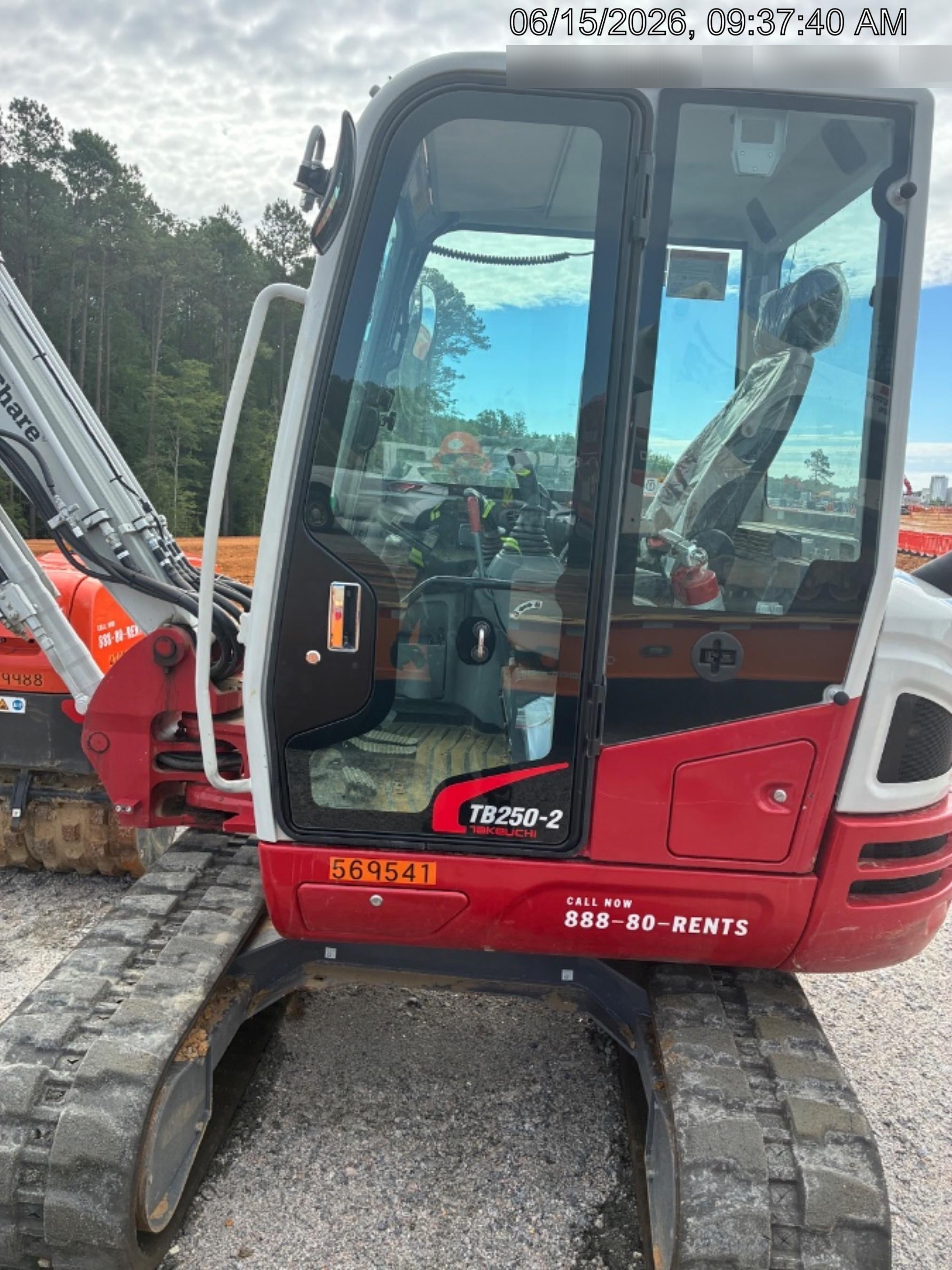 2025 TAKEUCHI TB250-2CR