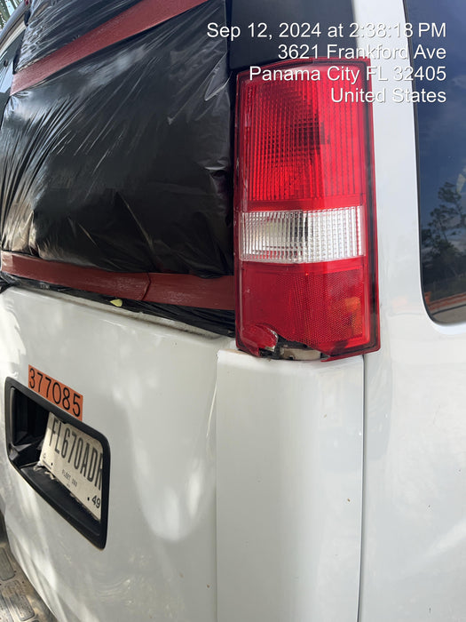 2023 CHEVROLET Express Van - Rental