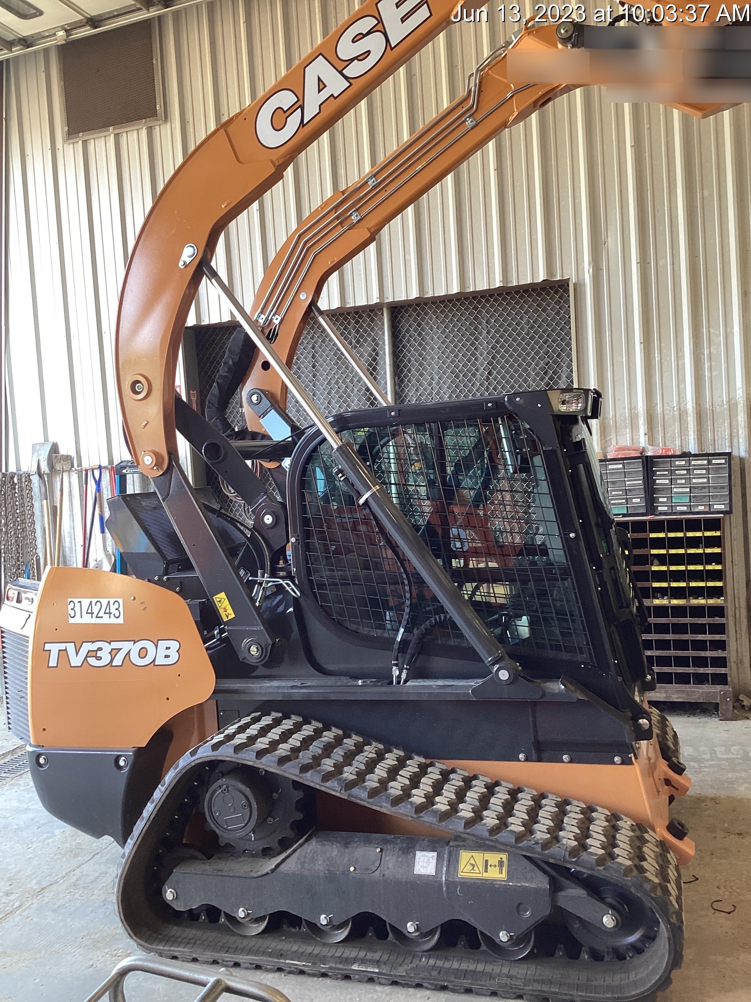 2023 CASE TV370B