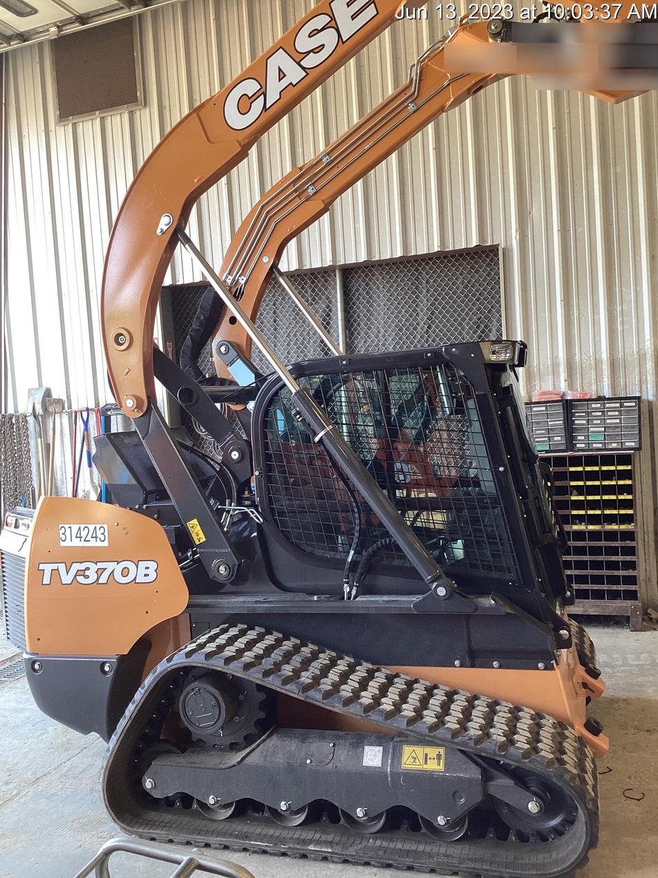 2023 CASE TV370B