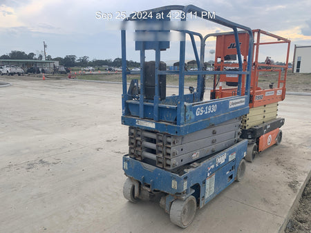 2019 Genie GS-1930 Fixed Rails with Chain Entry