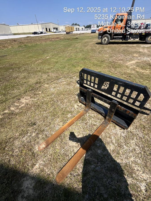 2024 SOLESBEE 48" Pallet Forks - Solesbee