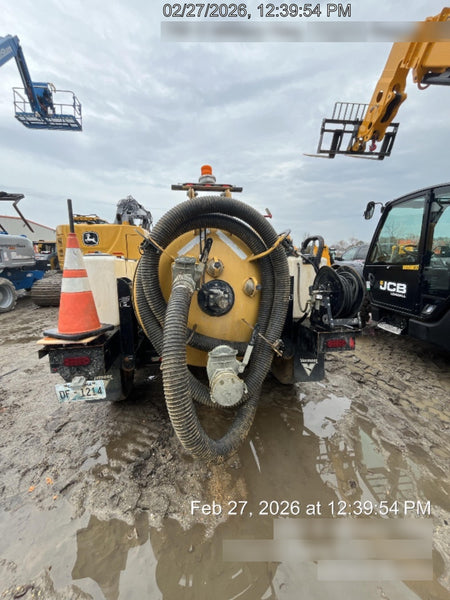 2021 Vac-Tron LP573XDT T4 Koehler Diesel Engine, 500 Gallon Debris Tank, x2 100 Gallon Water Tanks