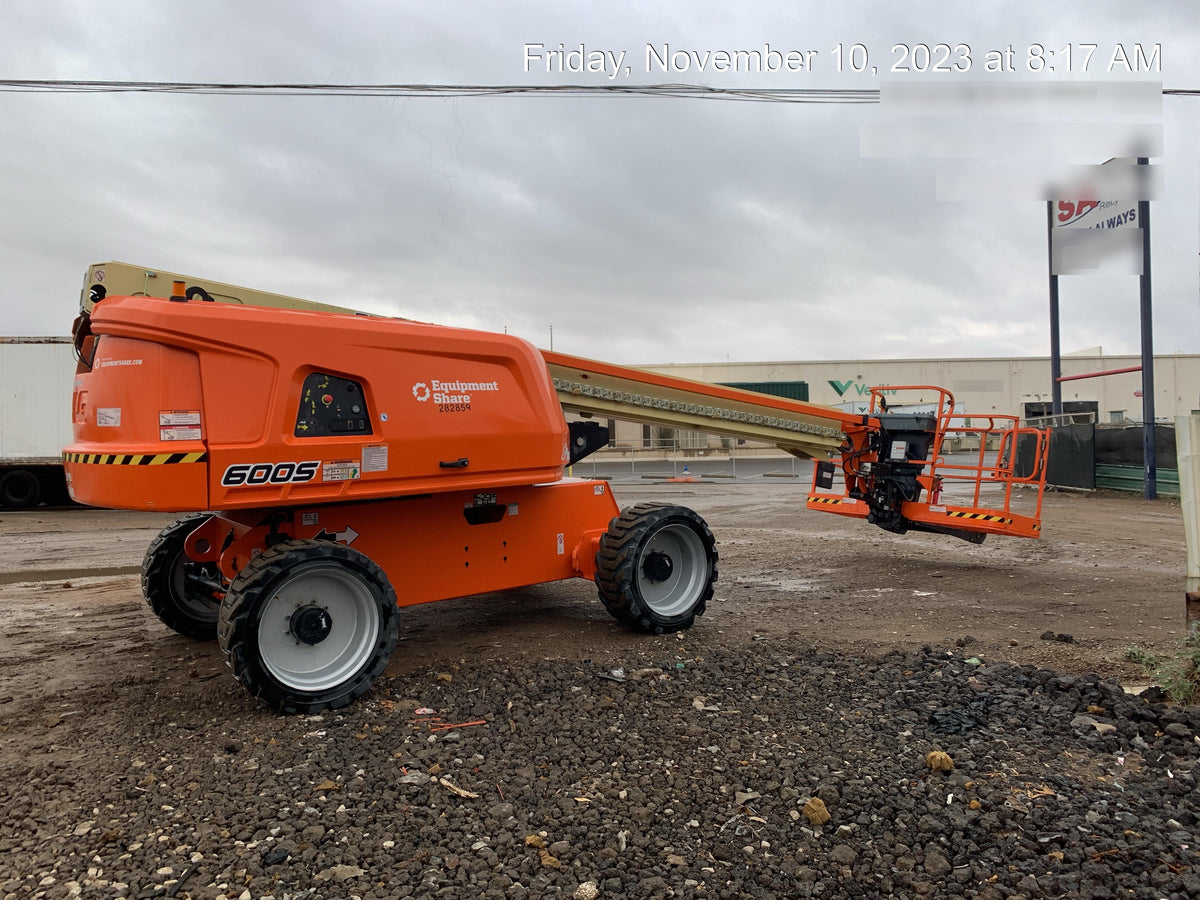 2022 JLG 600S
