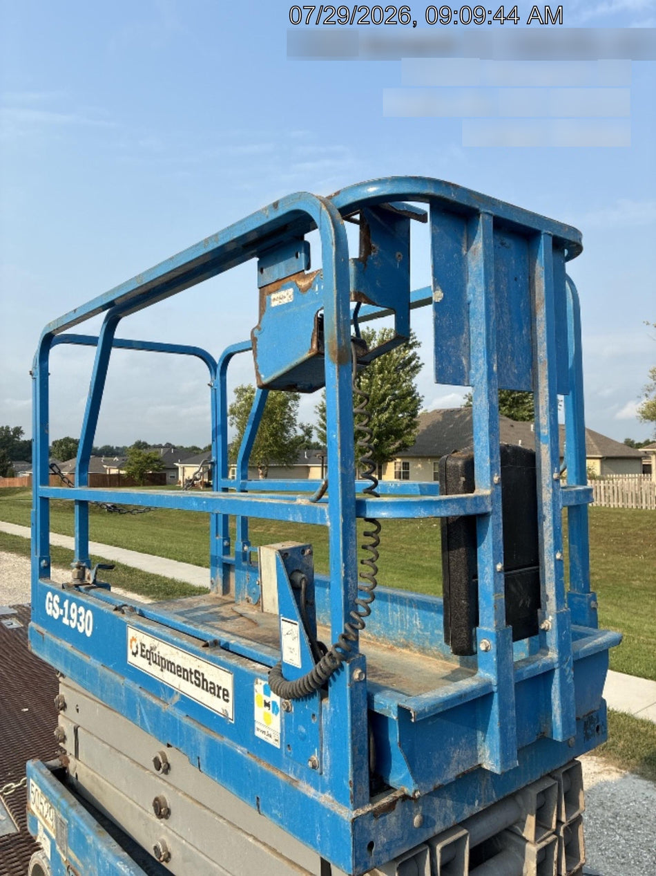 2019 Genie GS-1930 Fixed Rails with Chain Entry