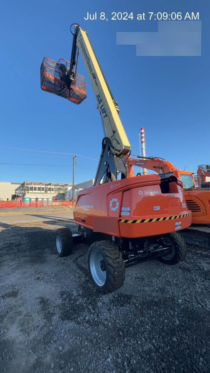 2024 JLG 660SJ