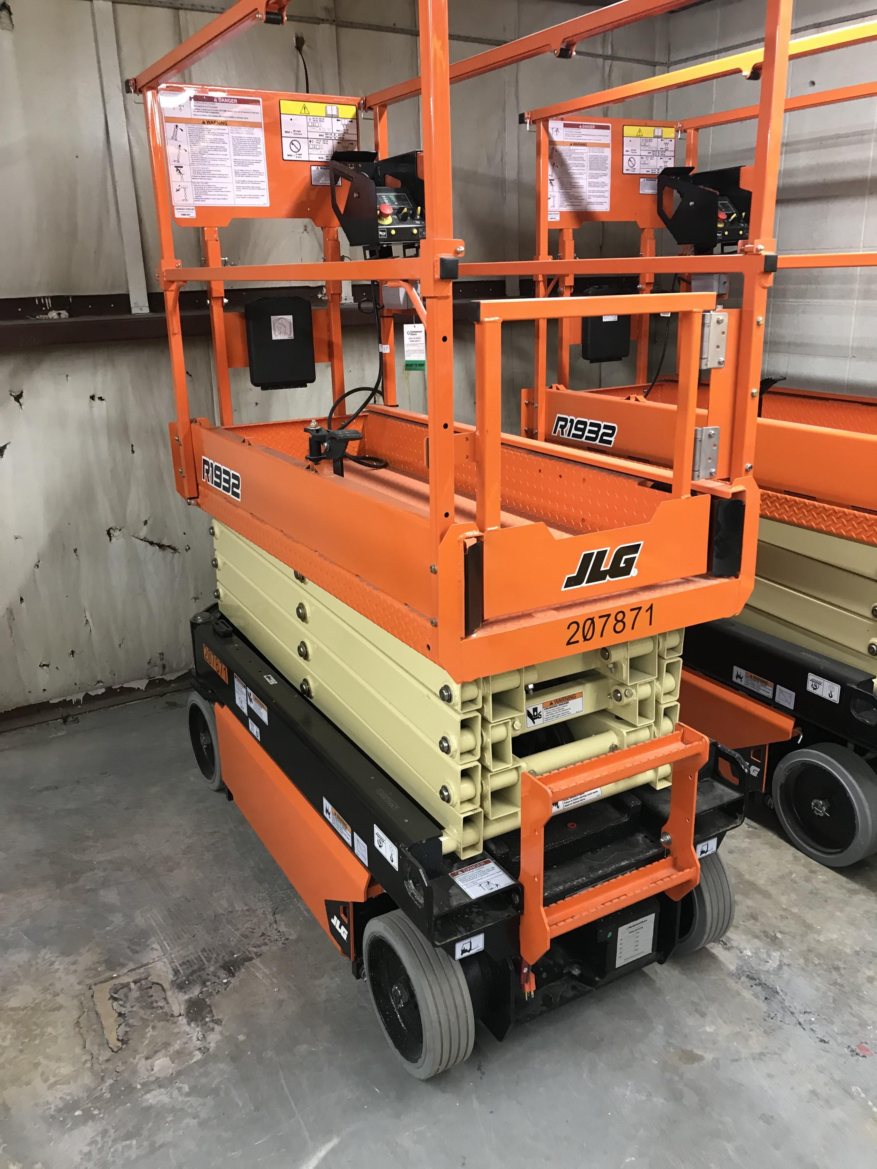 2022 JLG R1932