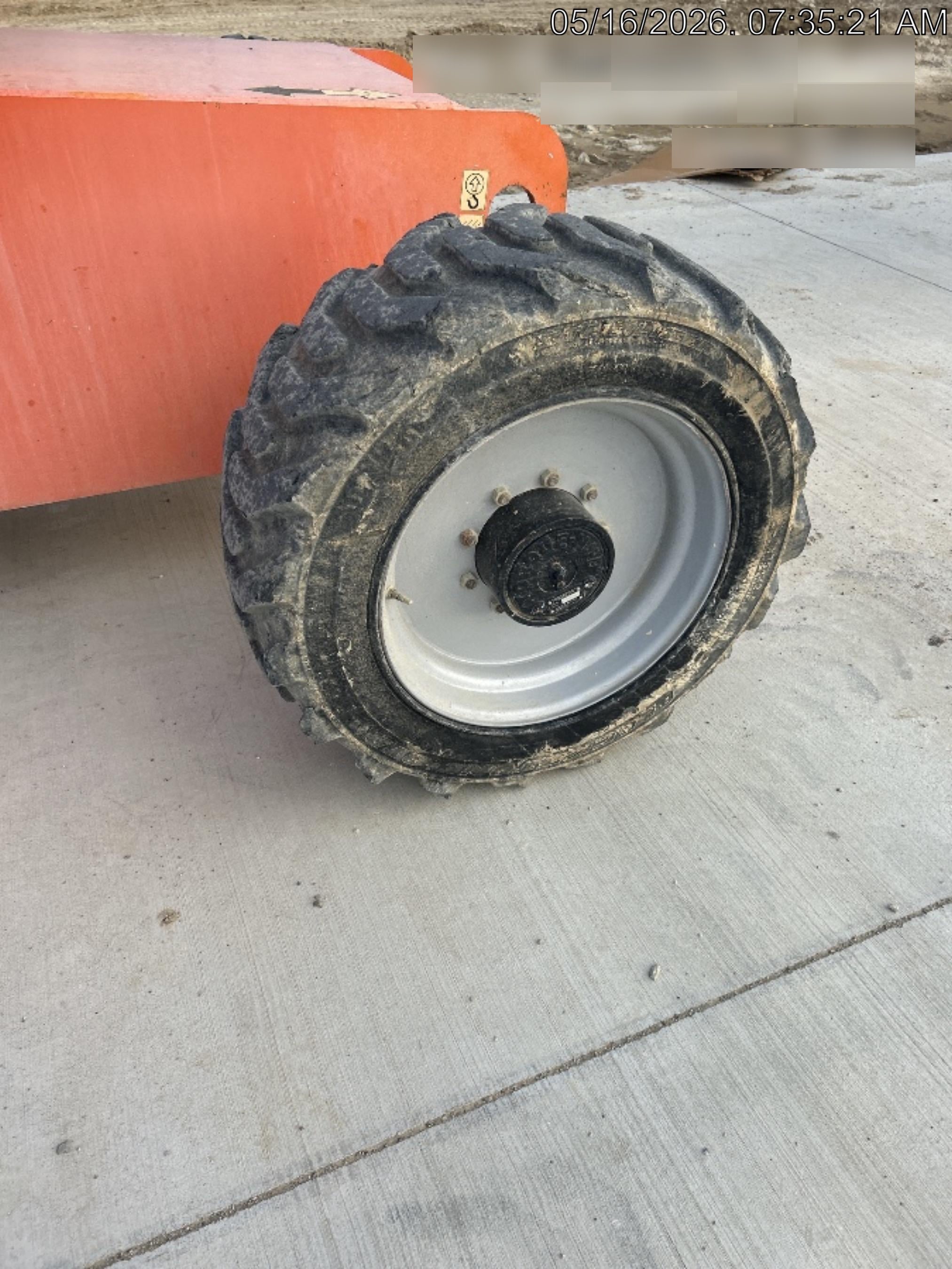 2016 JLG 660SJ