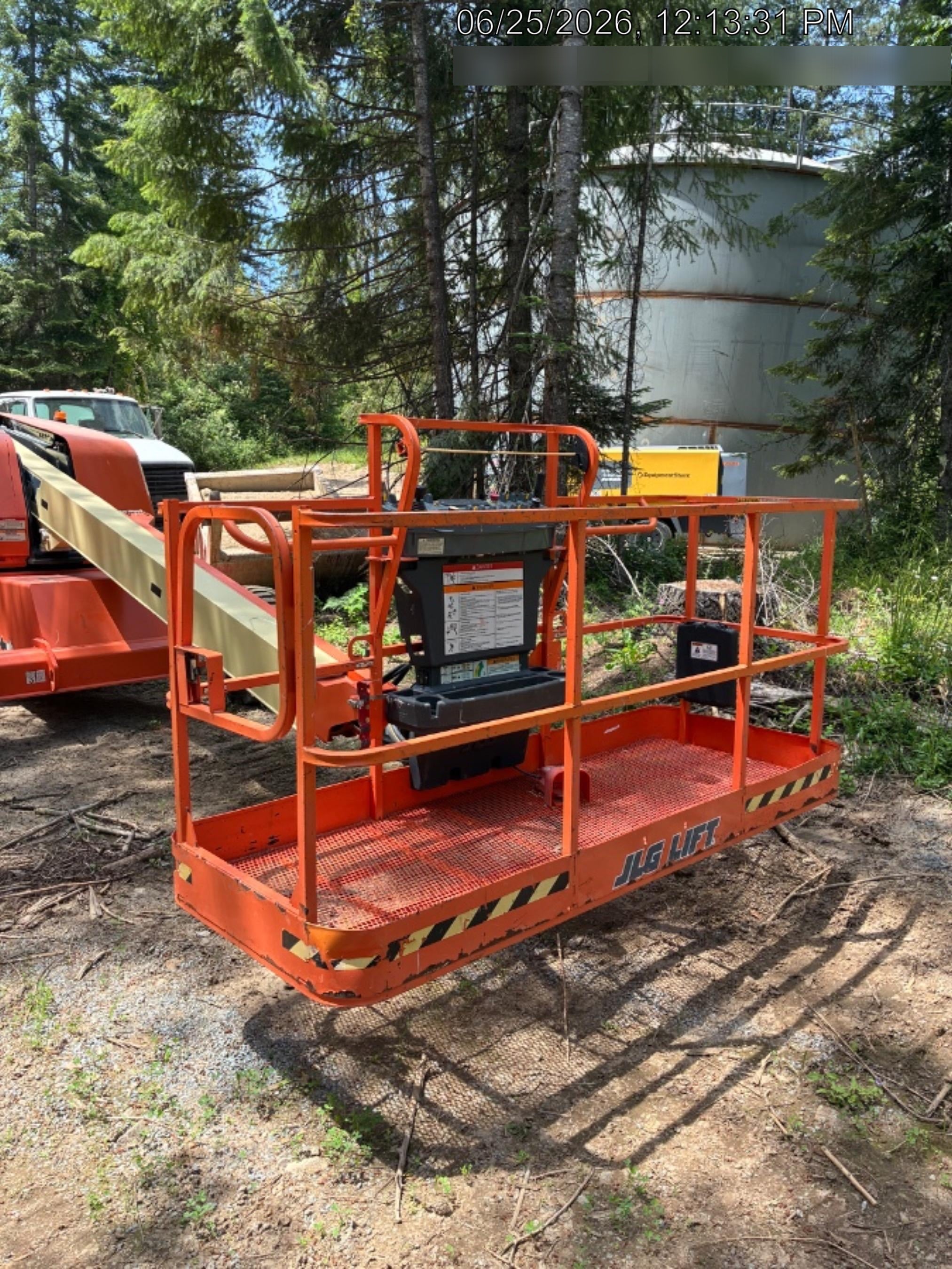 2021 JLG 400S