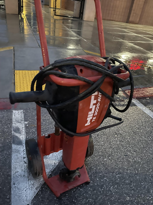 2020 HILTI TE 3000-AVR
