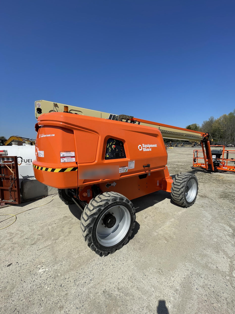 2023 JLG 660SJ