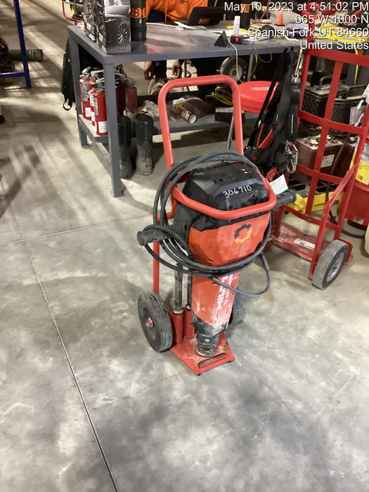 2023 HILTI TE 3000-AVR