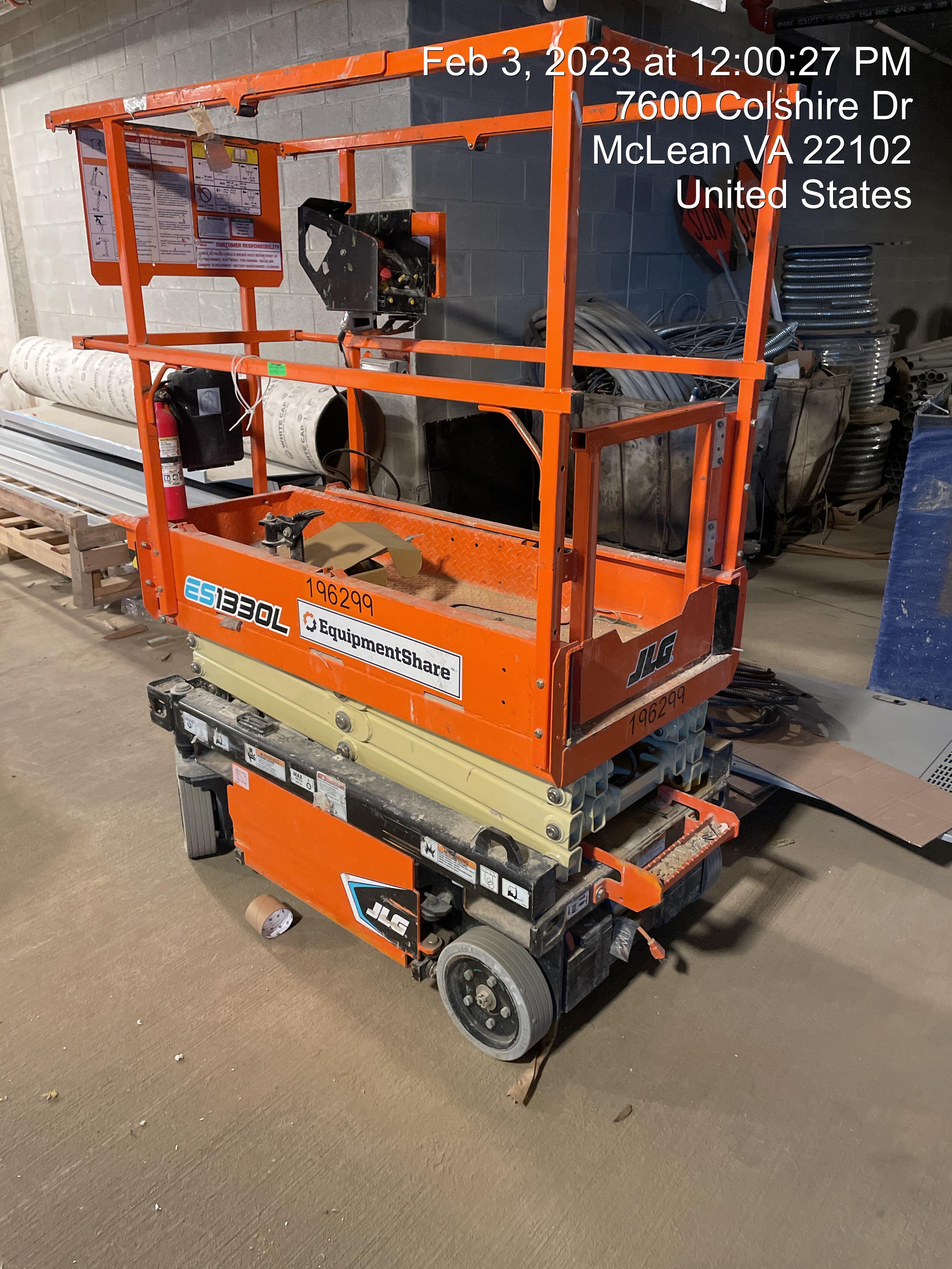2021 JLG ES1330L