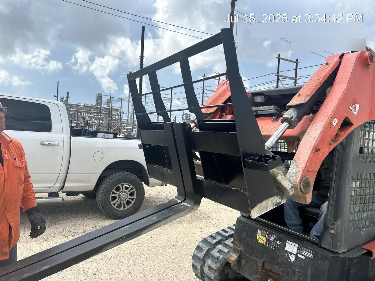 2025 ARROW MATERIAL HANDLING F5100CB - 72"