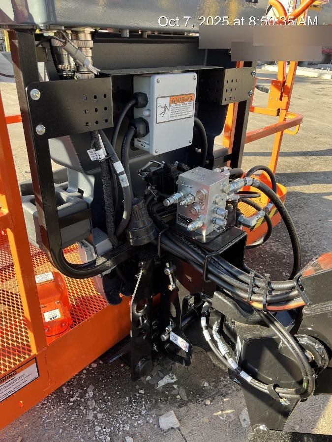 2025 JLG 660SJ