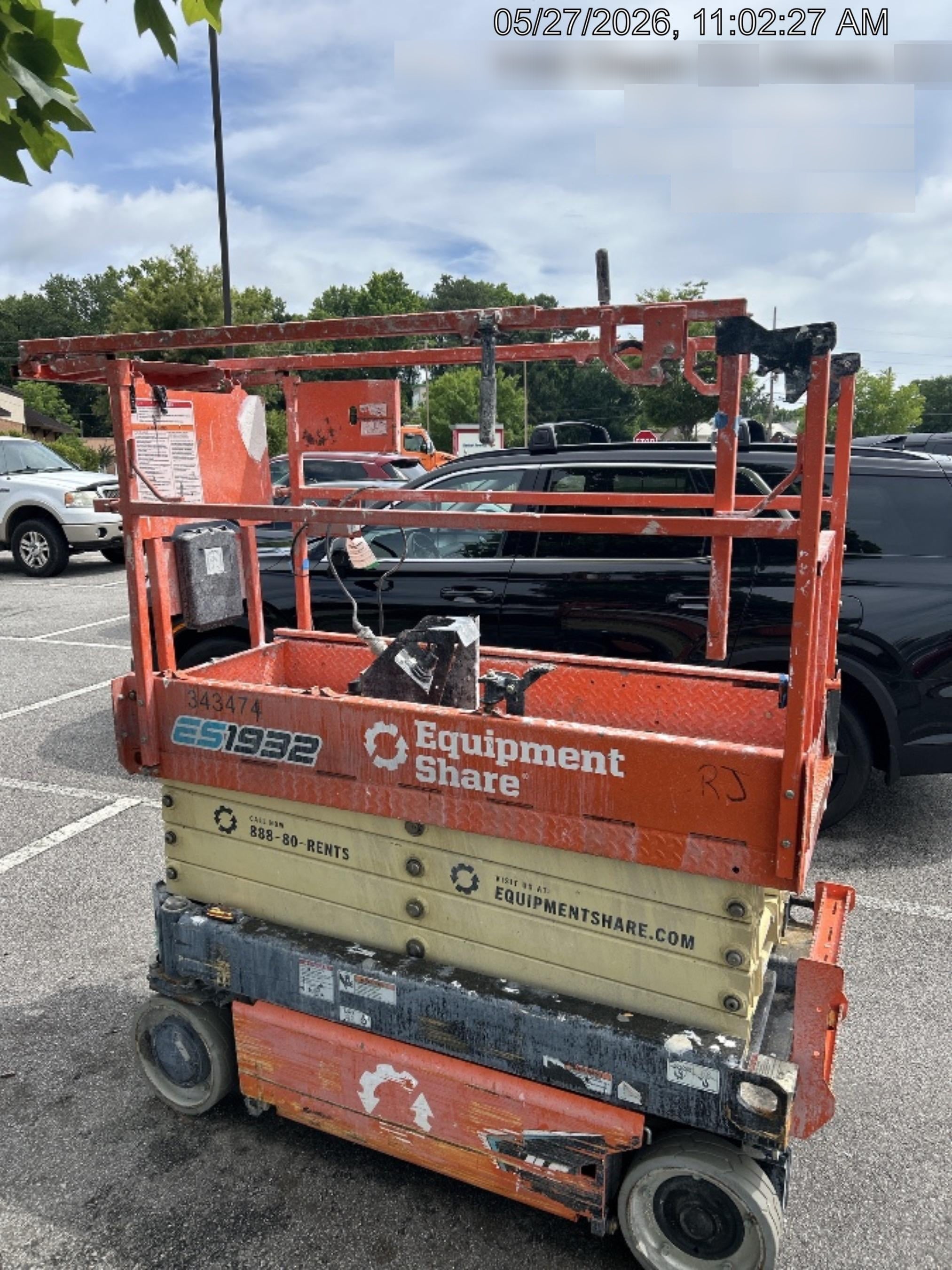 2023 JLG ES1932