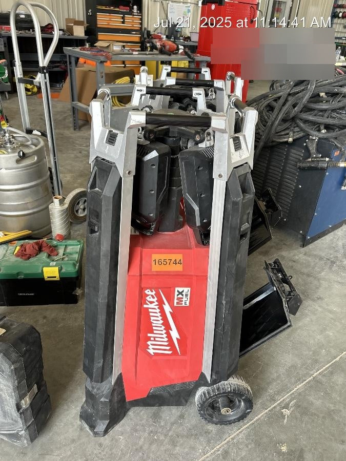 2021 MILWAUKEE MXF041-1XC