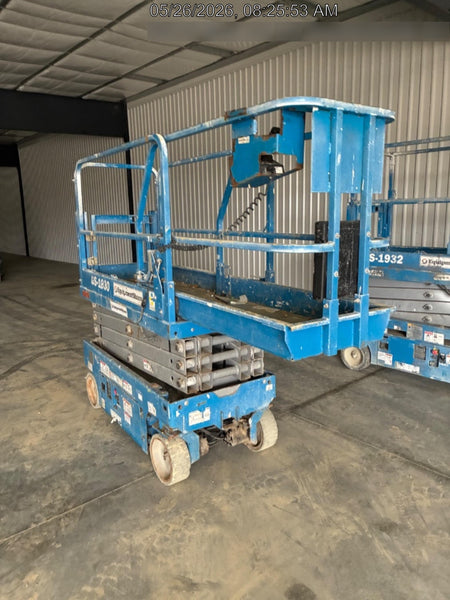 2020 Genie GS-1930 Solid Non Marking Tires, Beacon, Folding rails with half height swing gate