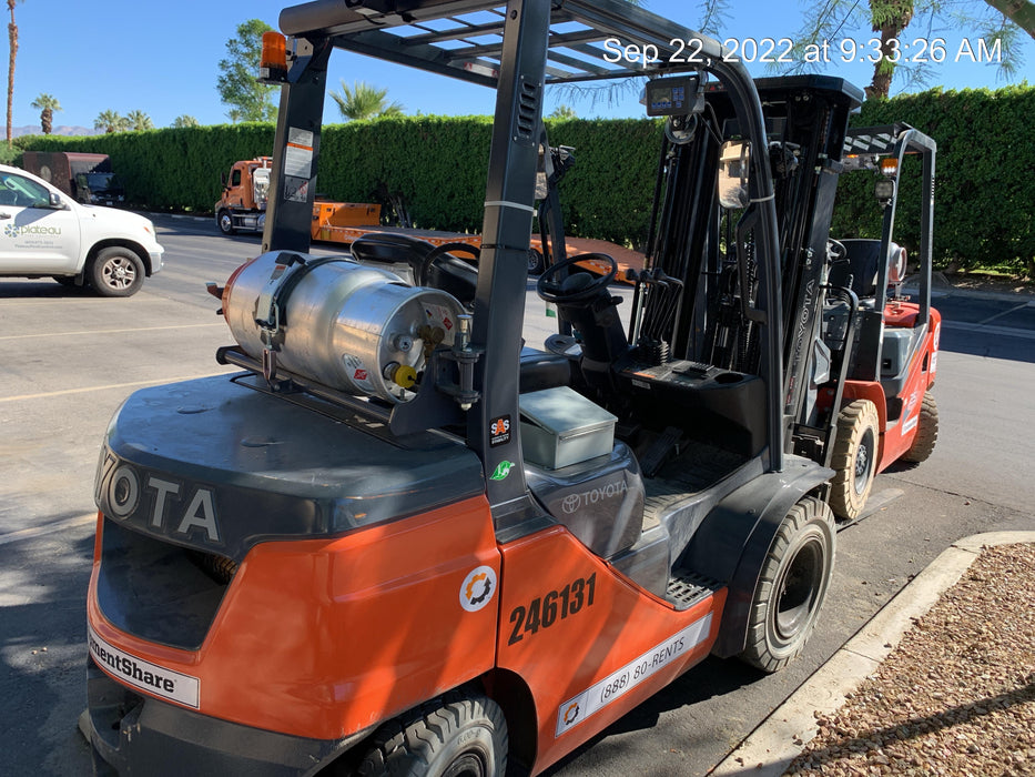 2022 TOYOTA 8FGU25 LP w/ Scale