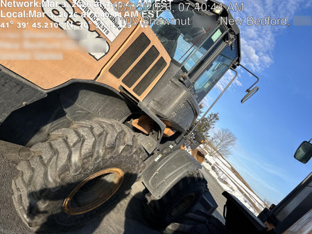 2019 Case 621G CLOSED CAB, 1 FUNCTION, JRB 416 STYLE HYD COUPLER