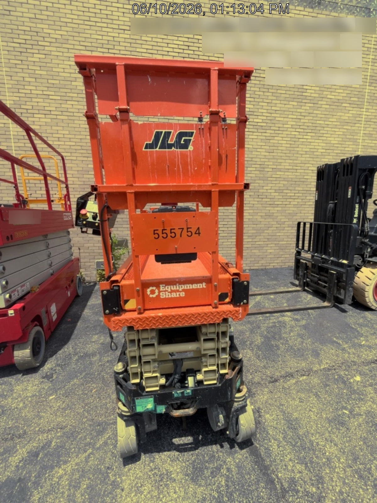 2025 JLG ES1932