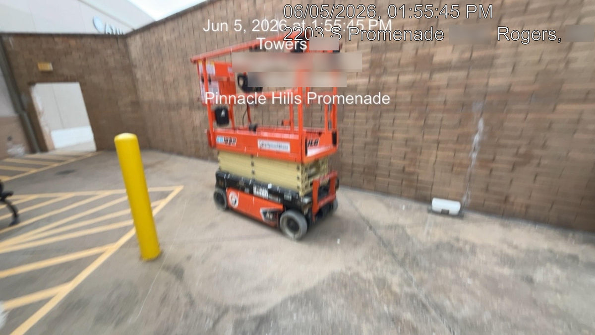 2021 JLG ES1932