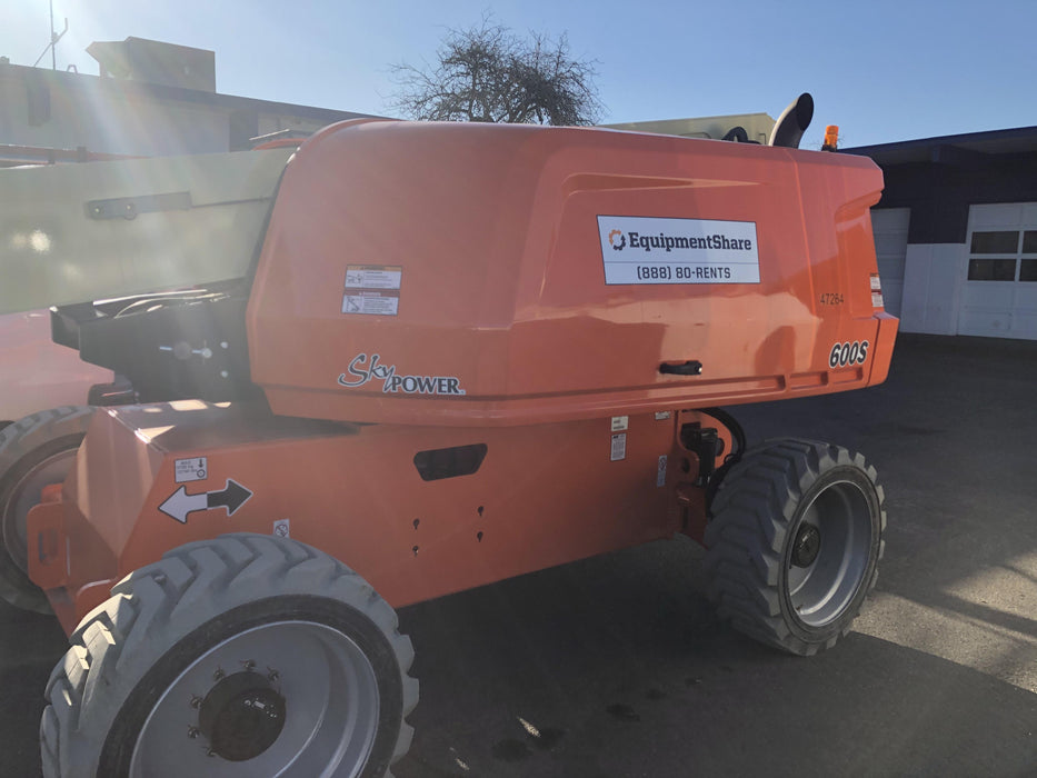 2019 JLG 600S 4WD