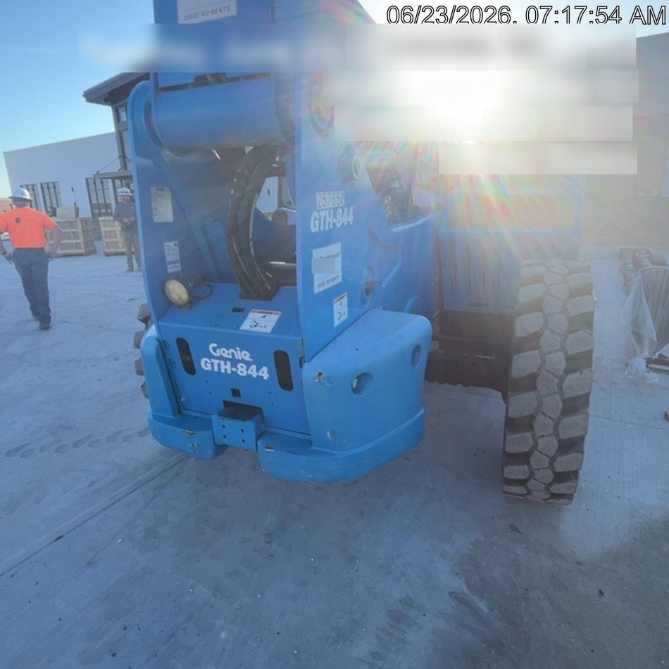 2022 GENIE GTH-844