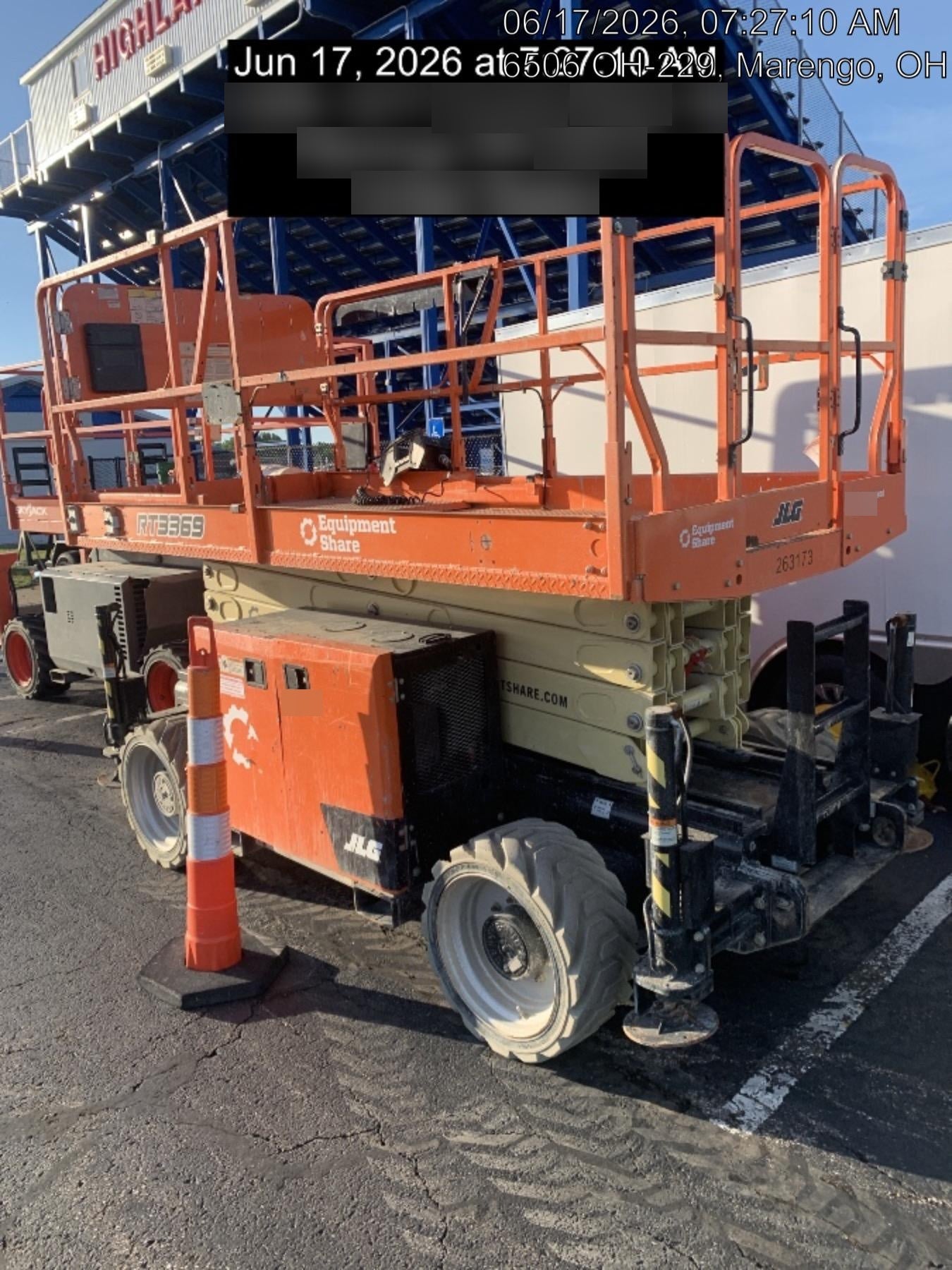 2022 JLG RT3369