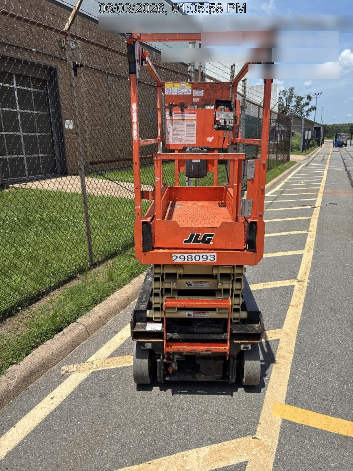 2023 JLG ES1932