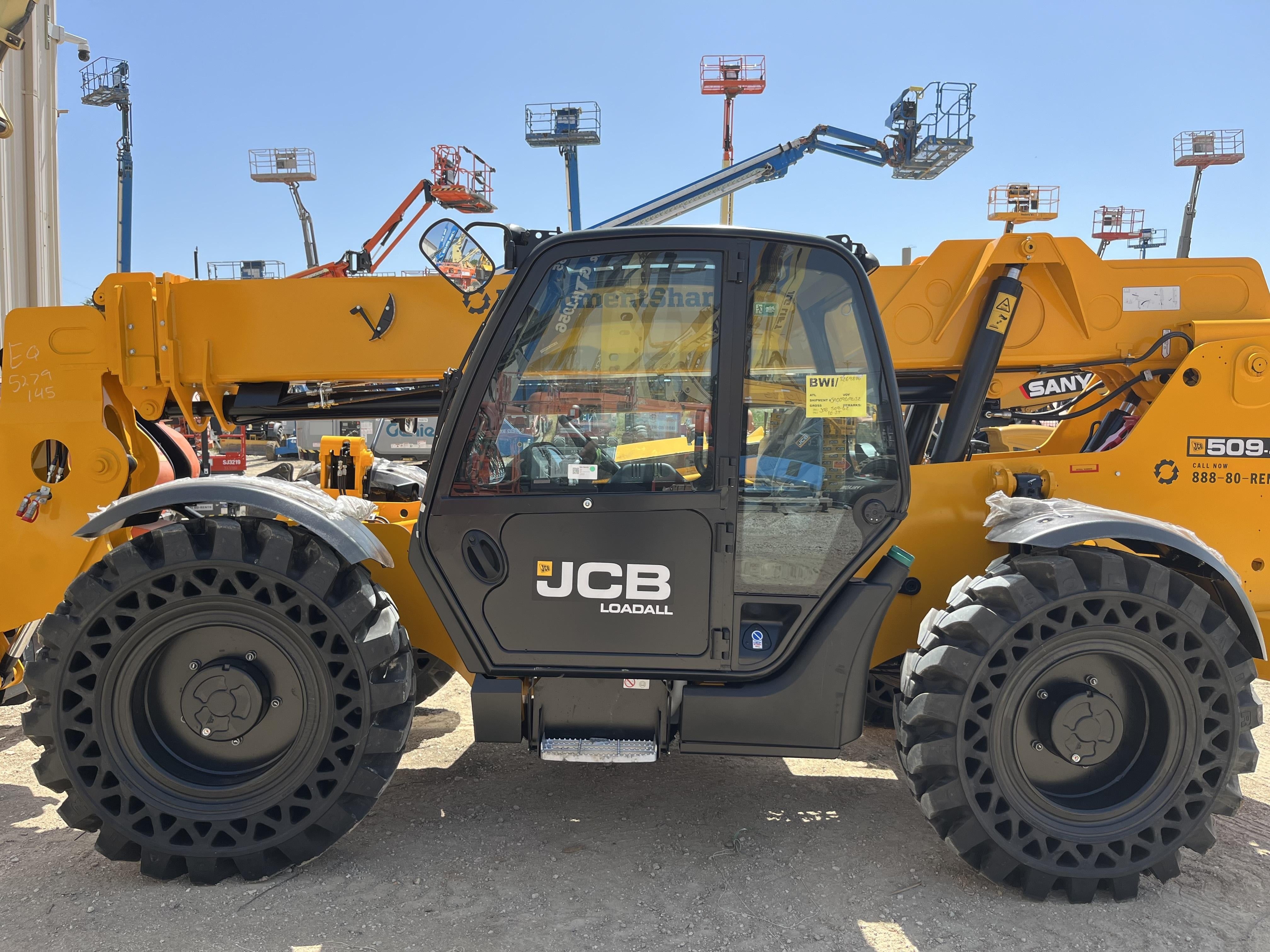 2023 JCB 509-42