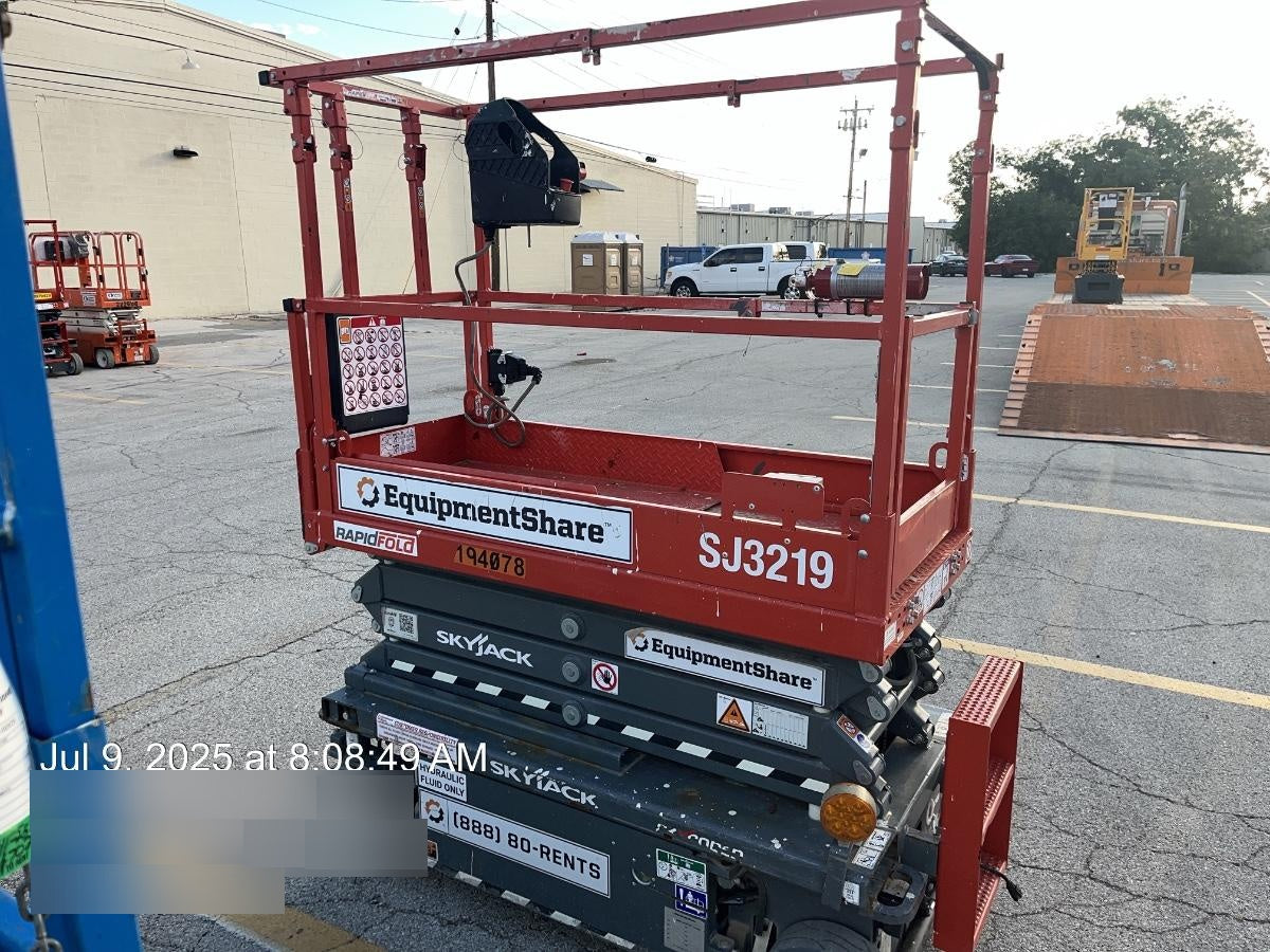 2022 SKYJACK SJ3219