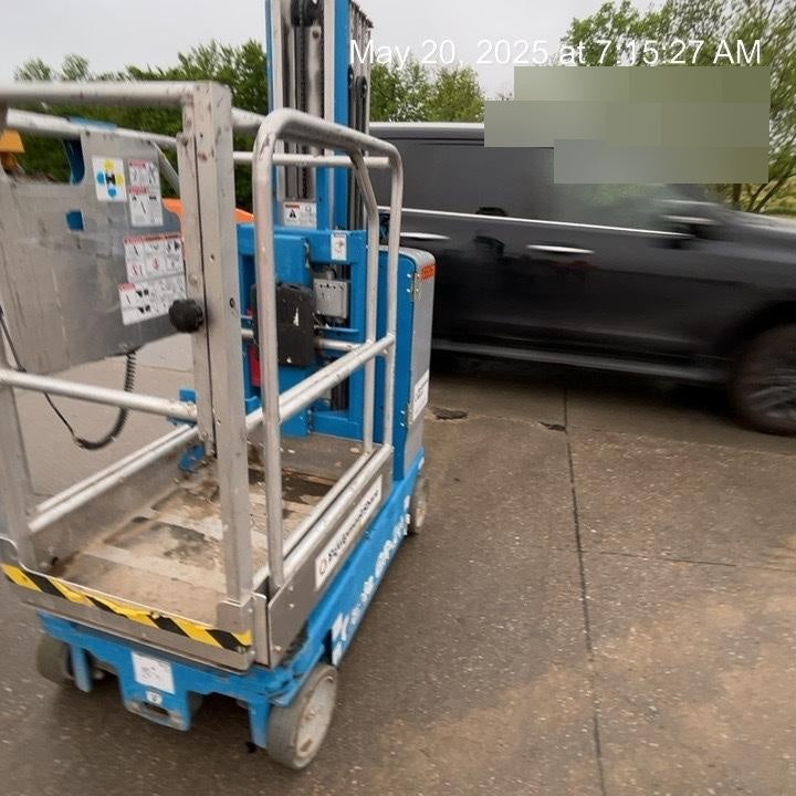 2021 GENIE GR-20