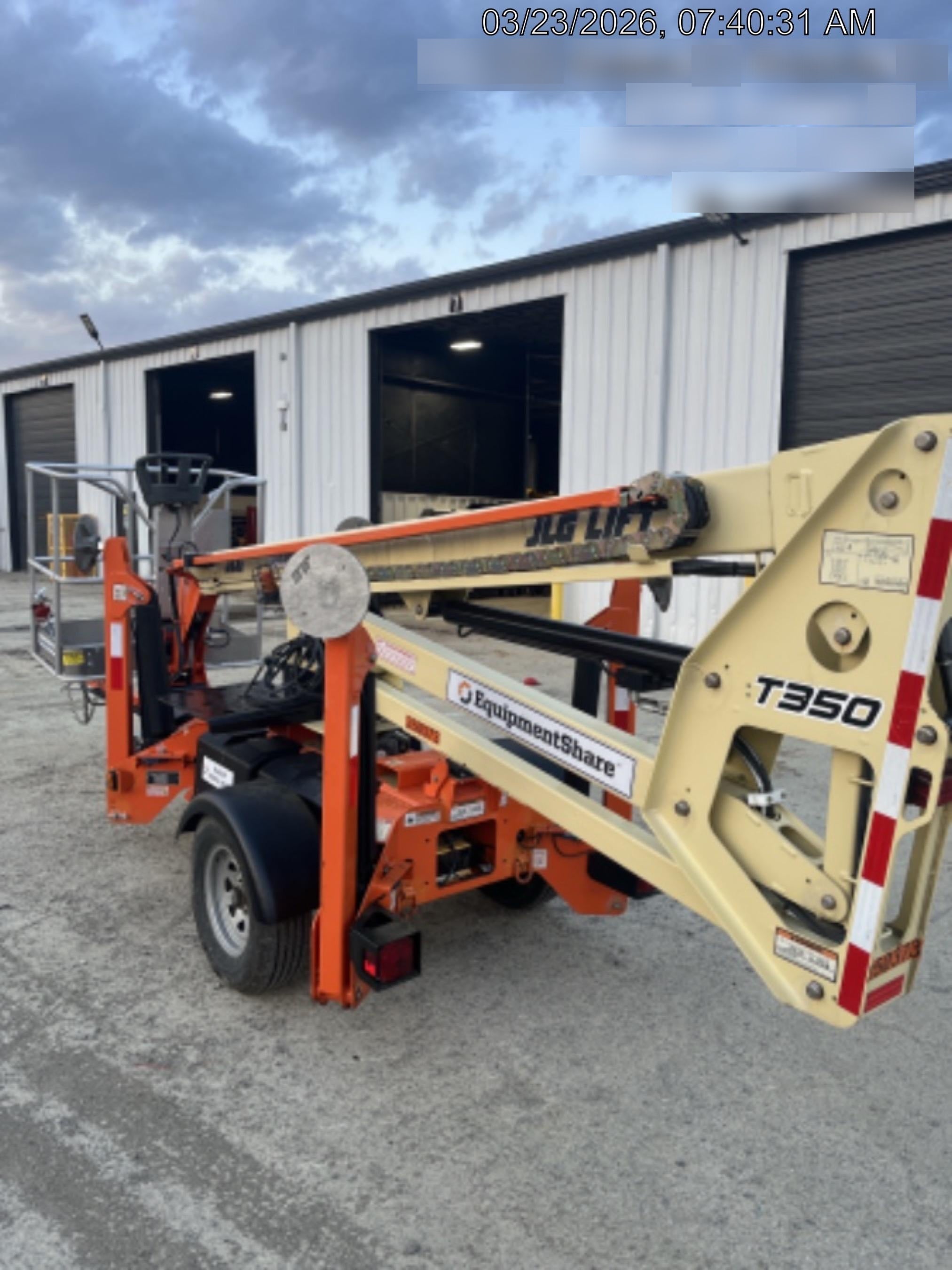 2022 JLG T350