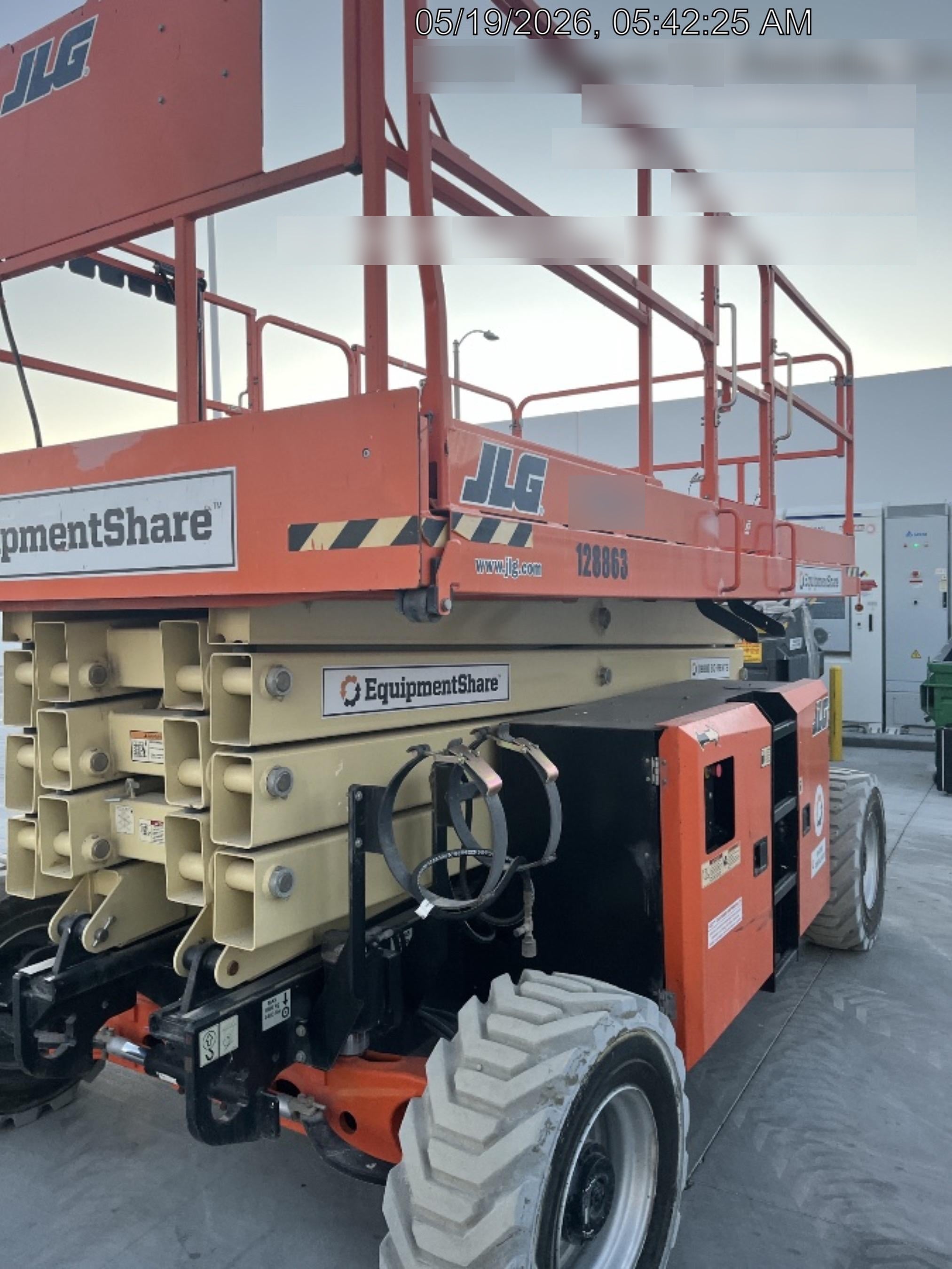 2021 JLG 430LRT