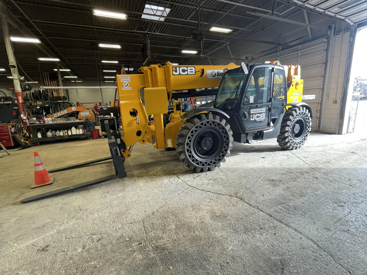 2023 JCB 512-56