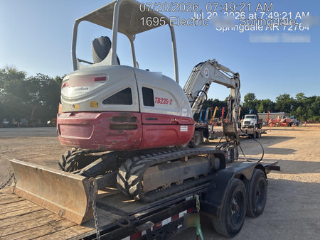 2021 TAKEUCHI TB235-2R