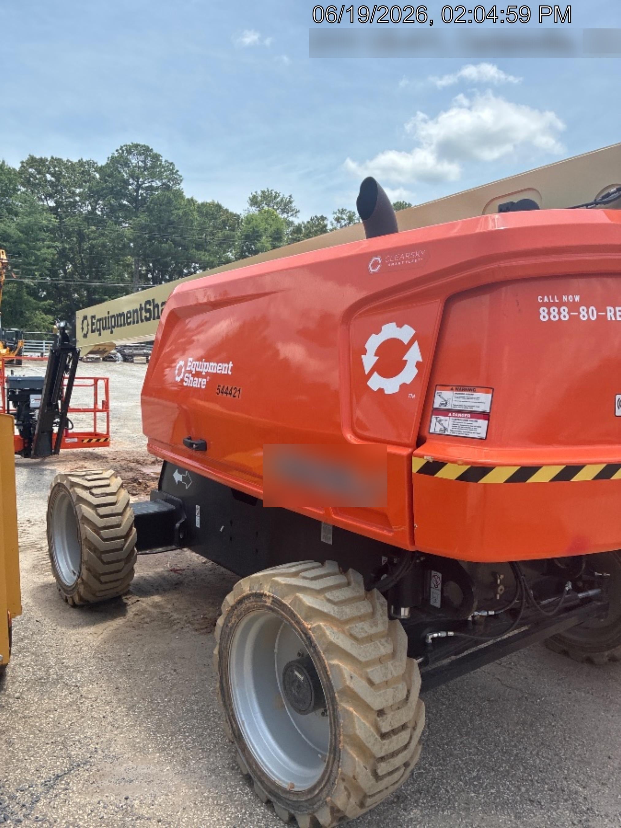 2025 JLG 660SJ
