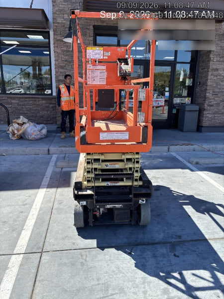 2024 JLG ES1932