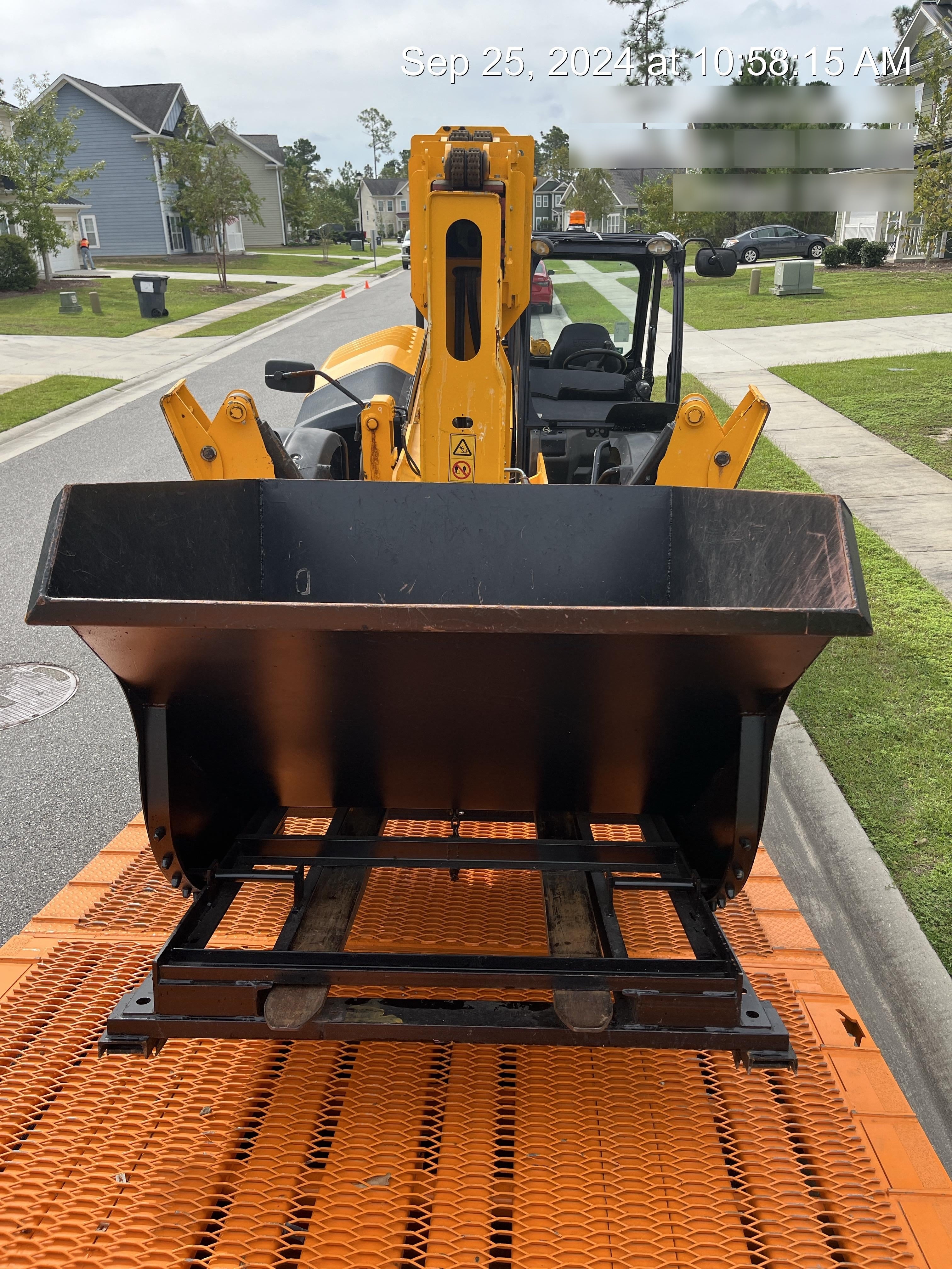 2024 STAR INDUSTRIES M-1820 - Self-Dump Hopper