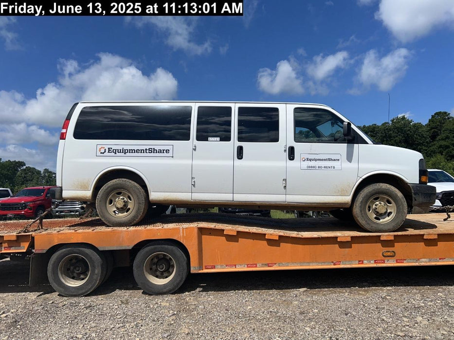2023 CHEVROLET Express Van - Rental